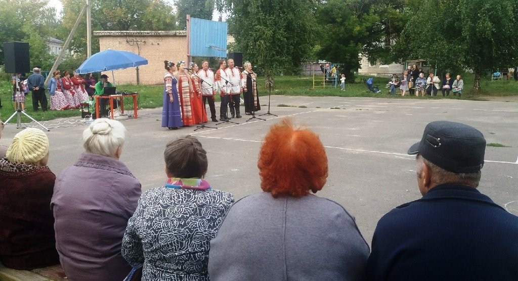В Унече стартовал социальный проект «Фестиваль соседей»