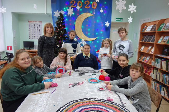 Мастер-класс по вязанию традиционного русского коврика