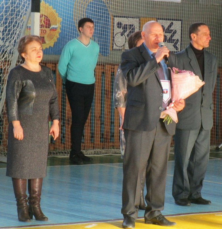 В Унечском районе прошел турнир по мини-футболу памяти Героя России Алексея Рассказы.