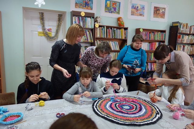 Мастер-класс по вязанию традиционного русского коврика